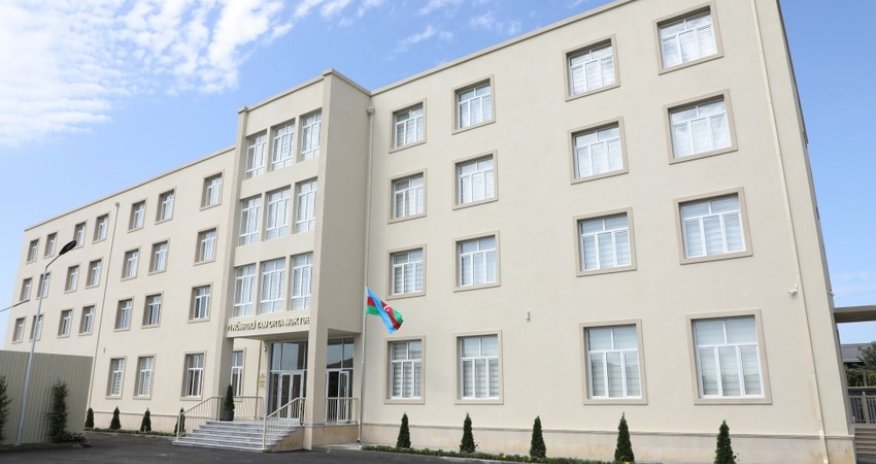 Prezident İlham Əliyev Sabunçudakı məktəbdə olub