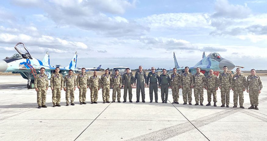 Azərbaycan qırıcıları İstanbul səmasında - Fotolar