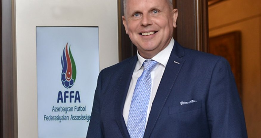 В Азербайджане 10 рефери получили статус 