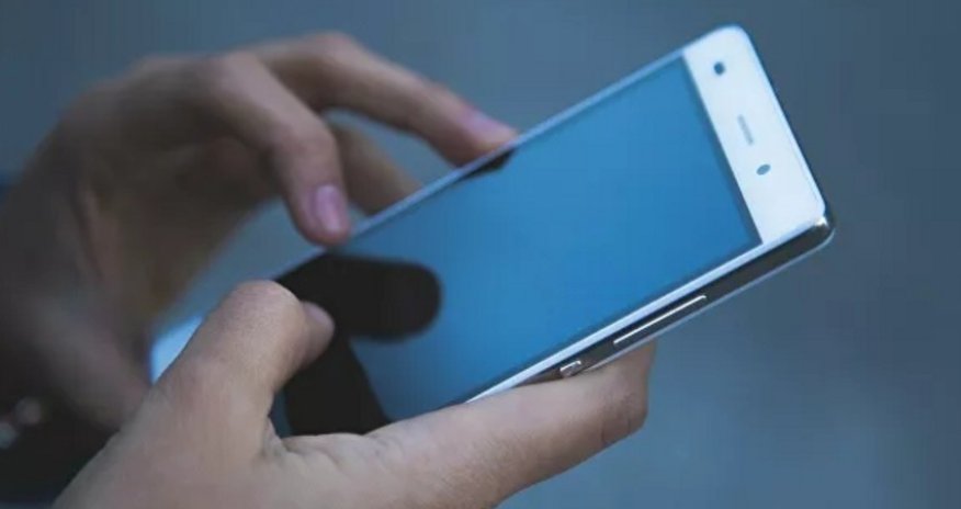 Fransada 5 nazirin telefon danışıqları dinlənilib