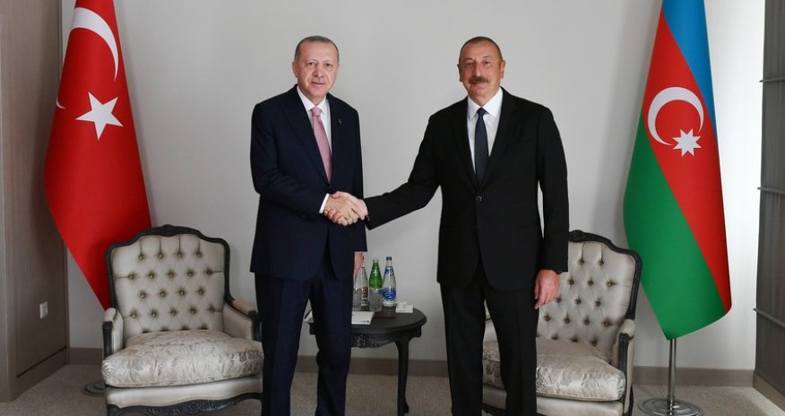 Erdogan makes phone call to Ilham Aliyev over Remembrance Day