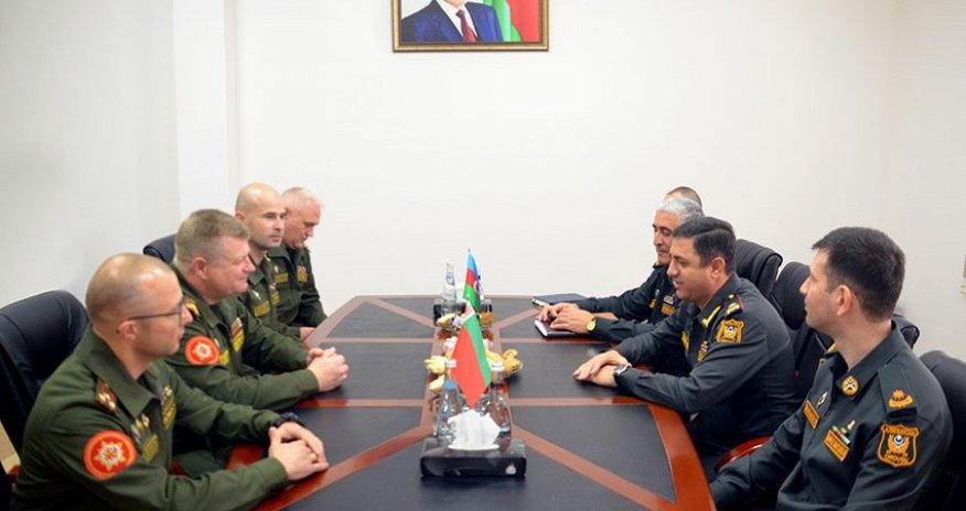 Azerbaijani, Belarusian military officials meet in Baku