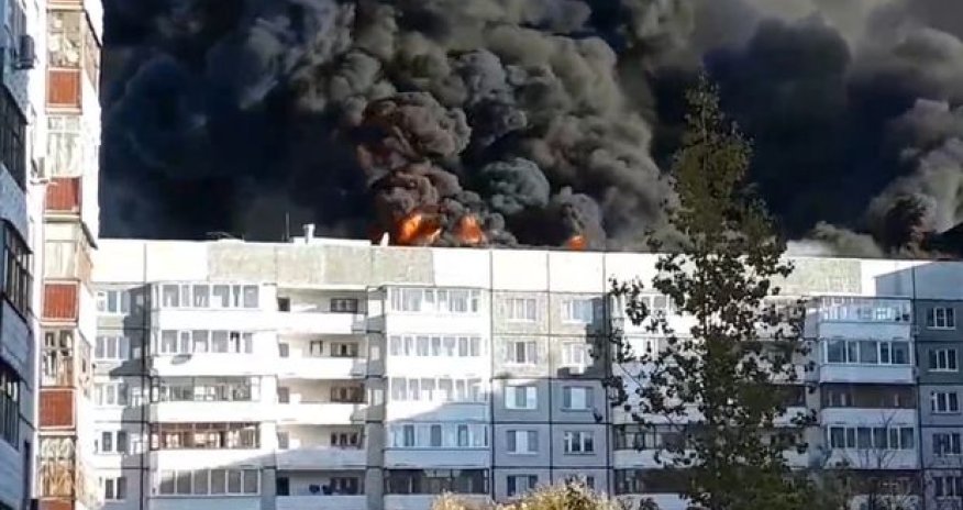 Rusiyada yaşayış binasında yanğın - VİDEO