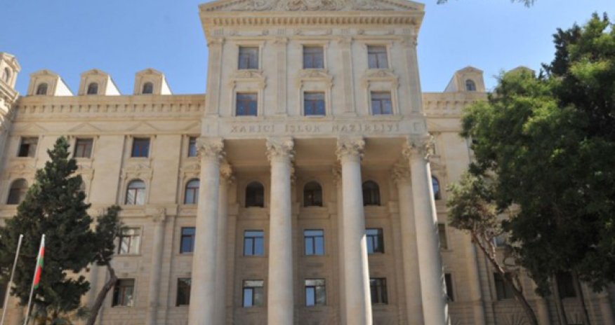 XİN Türkdilli ölkələri təbrik etdi