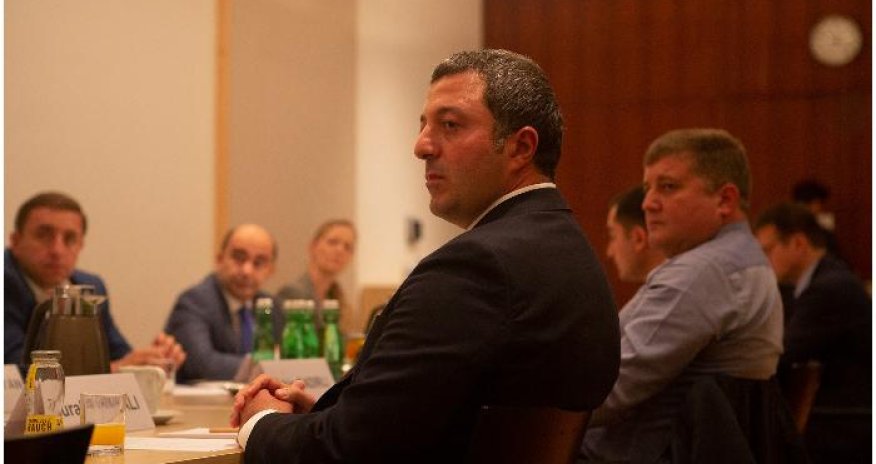 Deputatlarımız erməni siyasi partiya təmsilçiləri ilə görüşdü