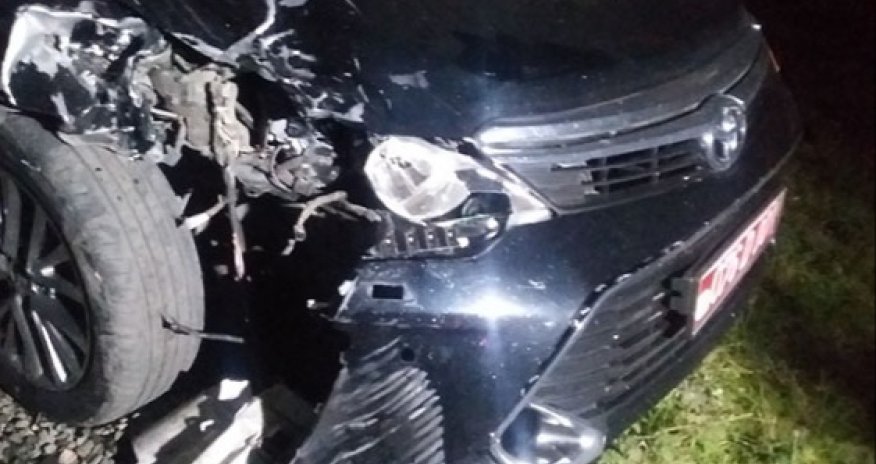 BMT-nin maşını Qaxda qəzaya düşdü, yaralılar var - Fotolar