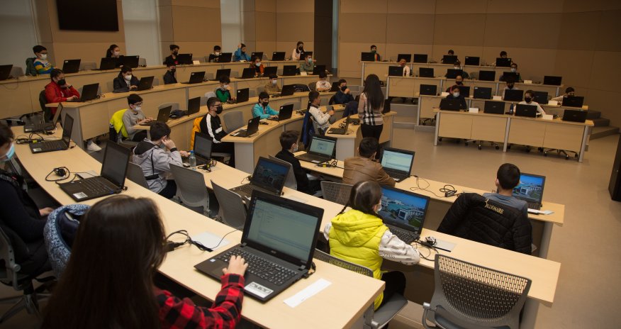 The final round of “AZERCELL CUP” programming competition among schoolchildren held