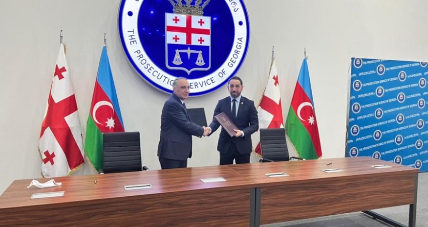 Azerbaijani, Georgian top prosecutors sign memo