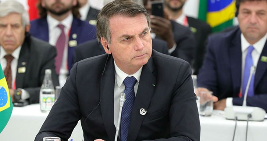 Feysbuk Braziliya Prezidentinin vaksinlə bağlı dediklərini sildi