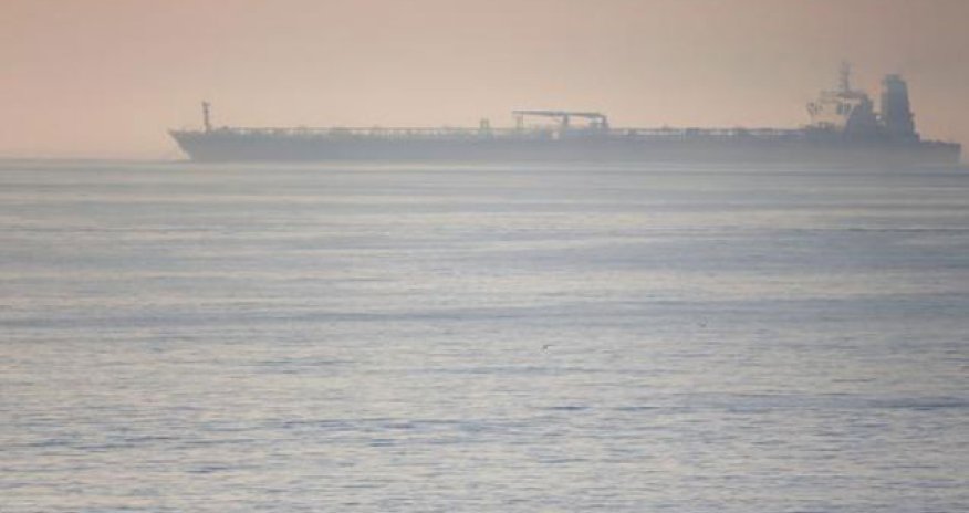 Oman dənizində ABŞ-la İran hərbçiləri arasında qarşıdurma - Video