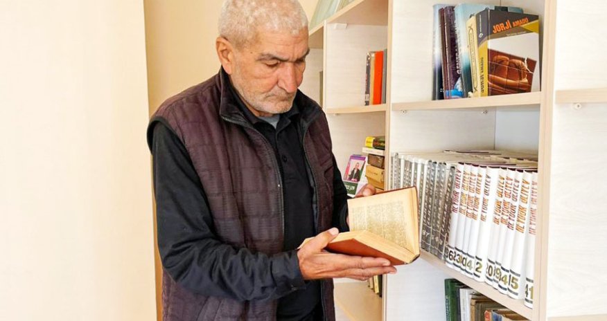 Üç ildir metronun çıxışında yaşayan şəxs sığınacağa yerləşdirildi - Foto