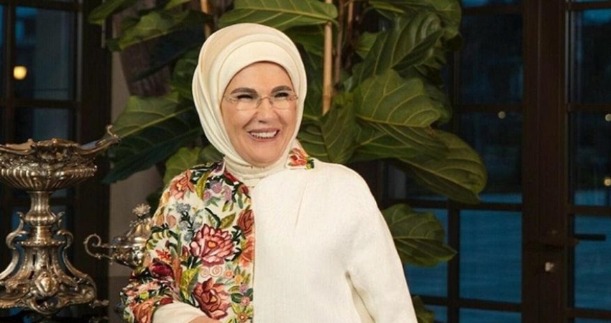 First Lady of Turkey congratulates Azerbaijan people