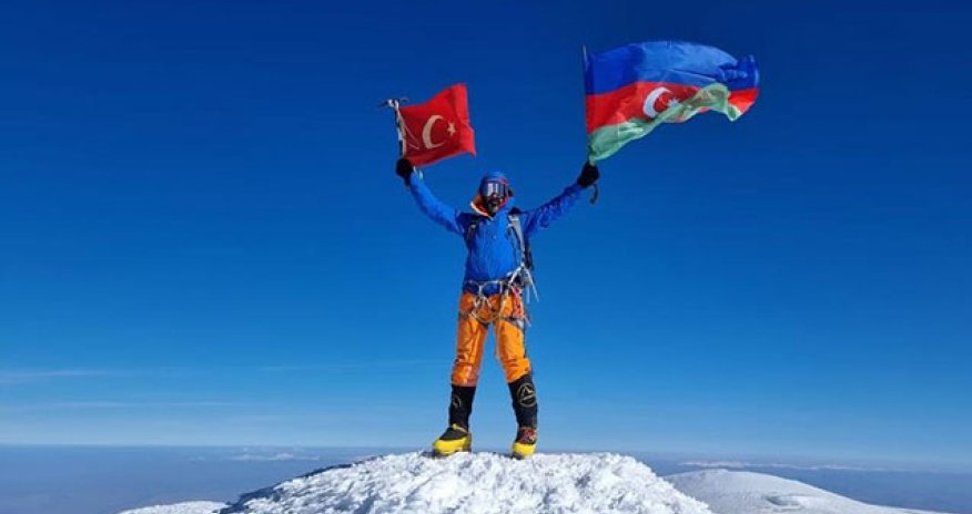 Ağrıdağa Azərbaycan və Türkiyə bayraqları sancıldı - Video