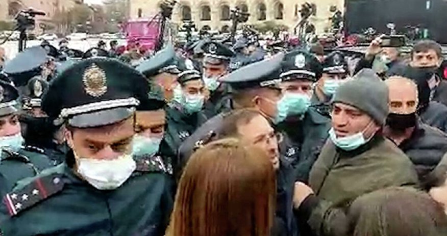 Azərbaycanın Gorus-Qafan yolunda gömrük məntəqəsi yaratmasına ermənilər ETİRAZ ETDİ