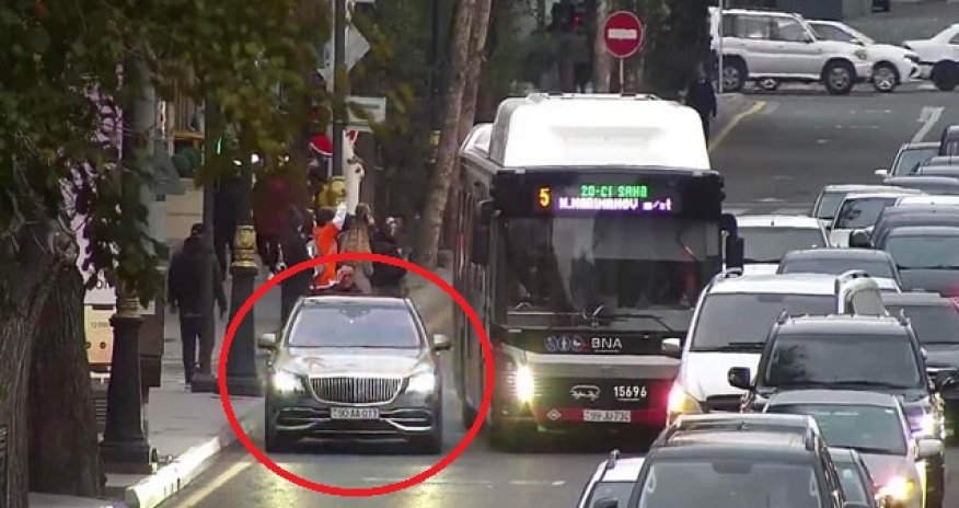 Qaydanı pozan “AA” seriyalı maşın müzakirələrə səbəb oldu - Foto+Video