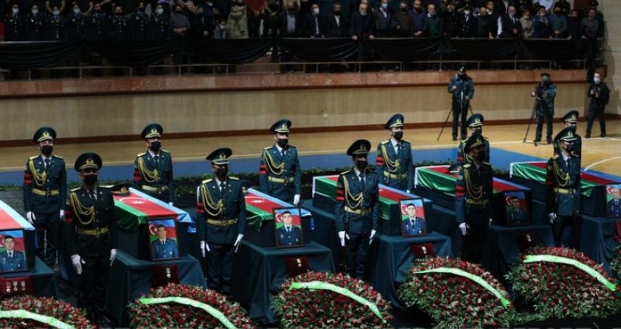 Şəhid hərbçilər dəfn olunur - CANLI  - YENİLƏNDİ