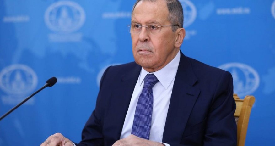 Georgian journalist refuses to put question to Sergei Lavrov in Russian