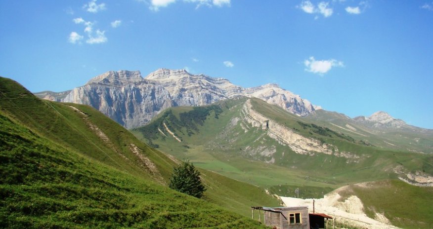 Teen holidaymaker dies falling off cliff in Azerbaijan's Gusar