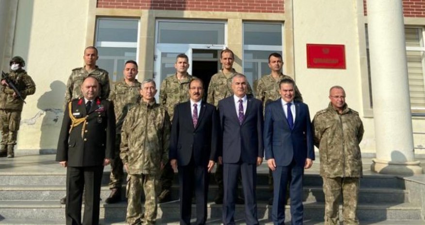 Səfir Ağcabədidə hərbi missiyasının qərargahına baş çəkib