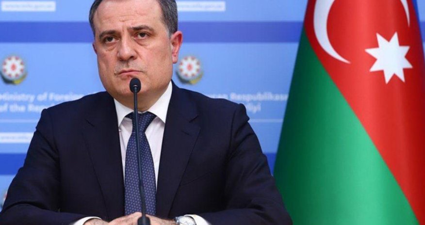 Ceyhun Bayramov Pakistana yola düşüb