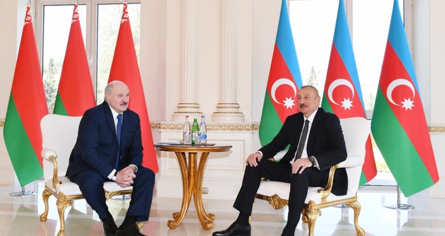 Aleksandr Lukaşenko  İlham Əliyevə zəng edib