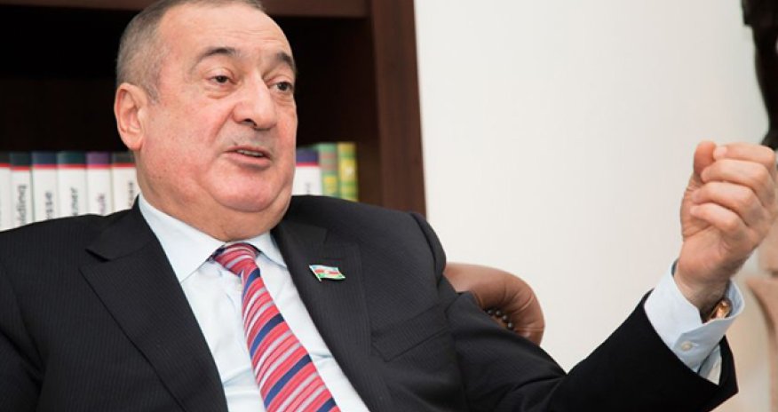 Deputat: “Lazım olmadığı halda 2-3 çörək alırlar, amma istifadə etmirlər”