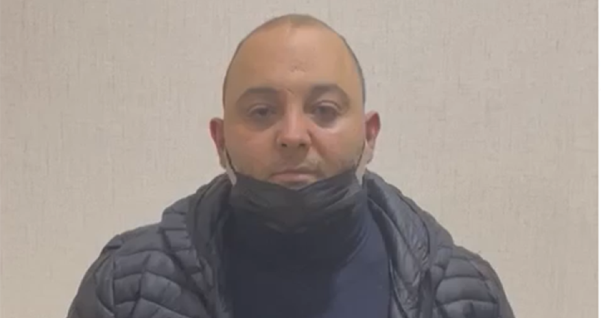 Bakıda aztəminatlı şəxsləri təhqir edən “Gelandewagen” sürücüsü üzr istədi - Video