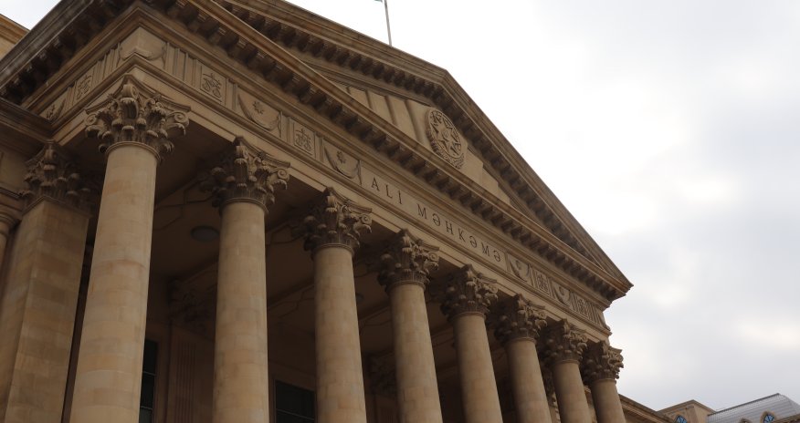 Ali Məhkəmə döyülən jurnalistin şikayətini təmin etmədi - VİDEO