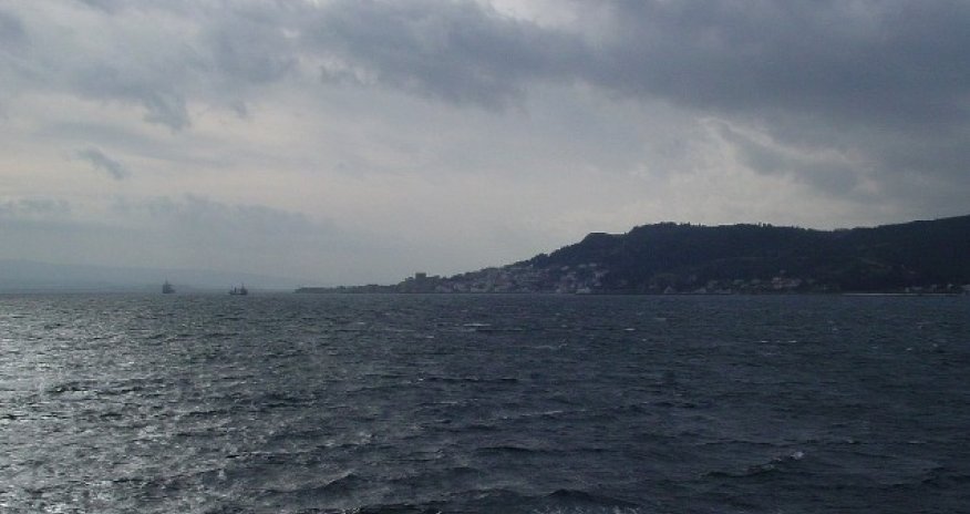 Ukrayna Türkiyədən Dardanel boğazını bağlamağı tələb etdi