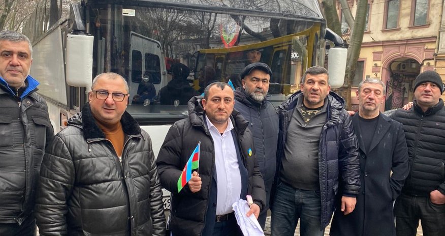Odessadan azərbaycanlılar Moldova sərhədinə yola salındı