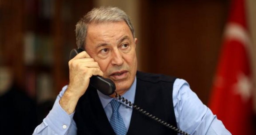 Hulusi Akar ukraynalı həmkarı ilə telefonla danışıb