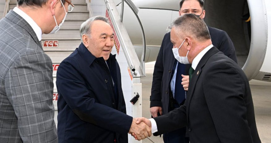 Nazarbayev Antalyaya getdi