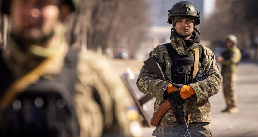 Rus ordusunun hücumunu dəf edən kiçik şəhərdən reportaj - VİDEO