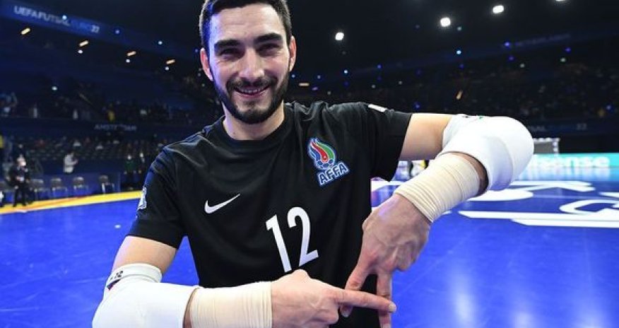 Azərbaycanlı qapıçı Rusiya klubuna transfer oldu