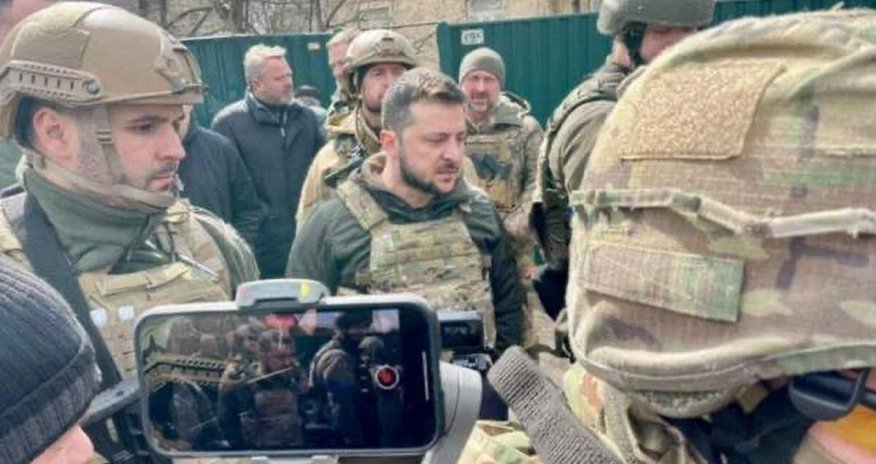 Zelenski Buçaya getdi