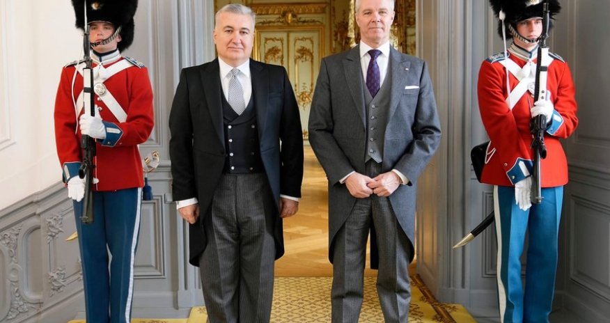 Azerbaijani Ambassador presents his credentials to Queen of Denmark
