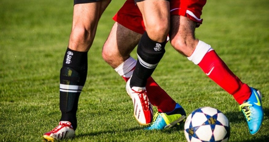 Azərbaycanda oyun zamanı dalaşan futbolçular cəzalanıb