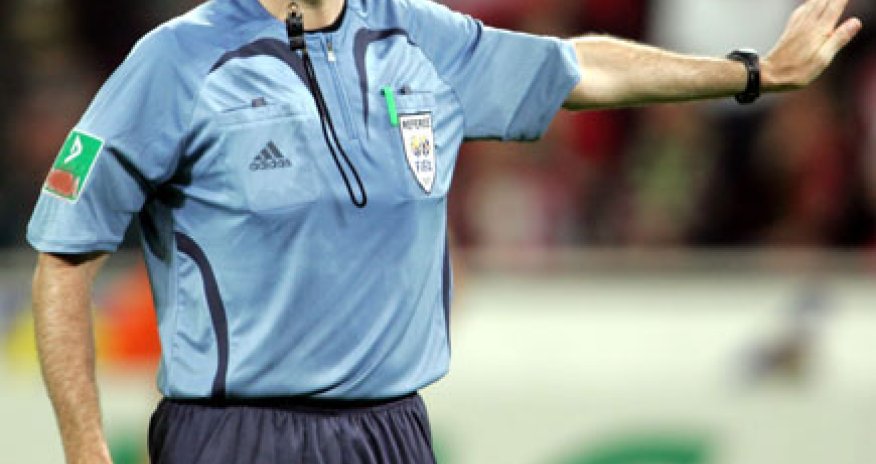 Hakimləri döyən məşqçiyə cəza verildi