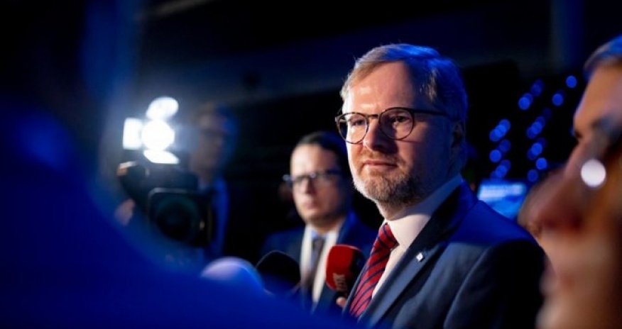 Çexiya Rusiya neft və qazından tamamilə imtina edəcək