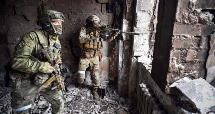 Mariupolda rus qoşunları - FOTOLAR