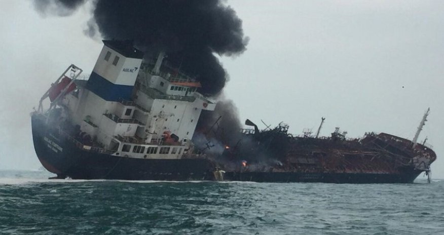 Honqkonq sahillərində neft tankeri partlayıb