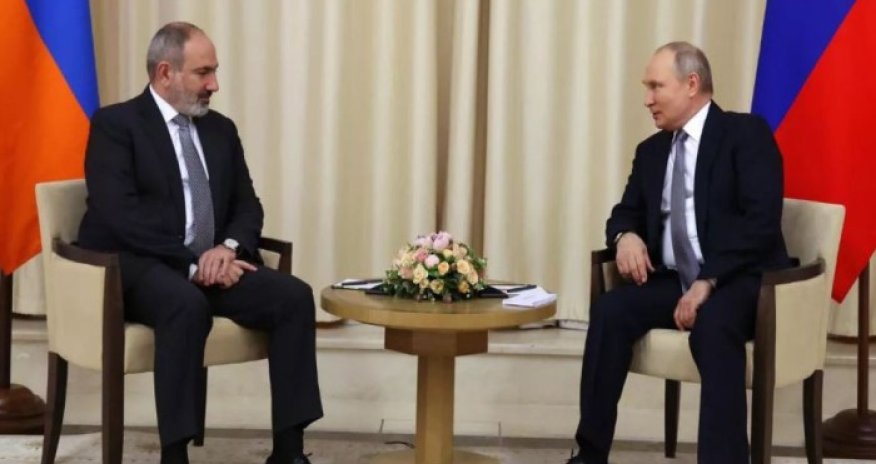 Putin Paşinyanla 