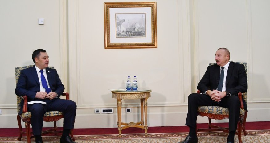 Azərbaycan və Qırğızıstan prezidentlərinin təkbətək görüşü başlayıb