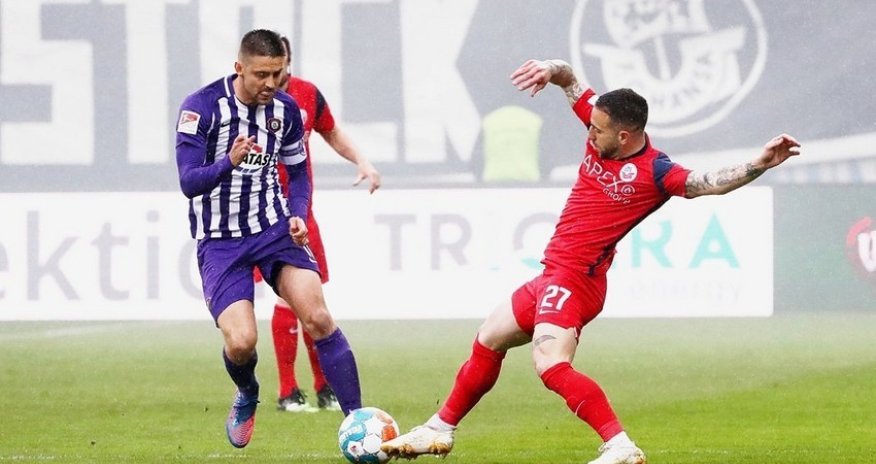 Azərbaycan millisinin hücumçusu Almaniyada növbəti qolunu vurub