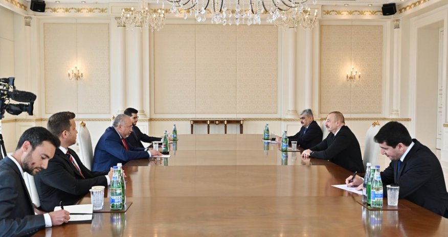 Prezident İlham Əliyev İsrailin maliyyə nazirini qəbul edib