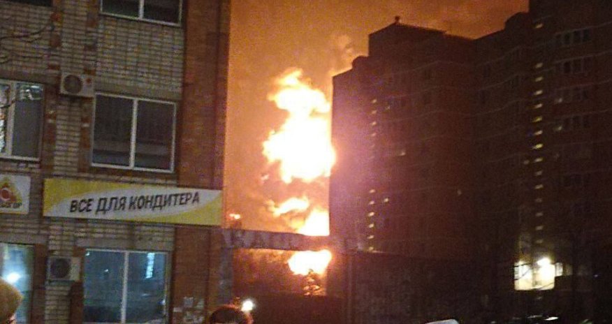 Rusiyada neft anbarı yanır – VİDEO