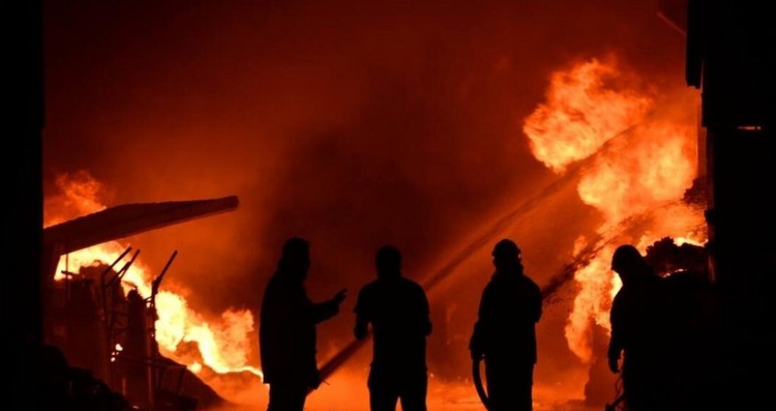 Türkiyədə fabrikdə yanğın olub