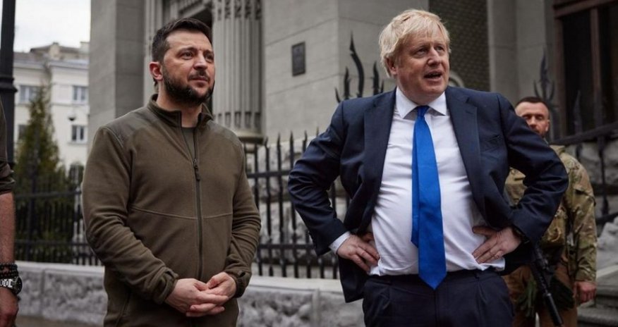 Conson və Zelenski Ukraynaya uzaqmənzilli silahların tədarükünü müzakirə ediblər