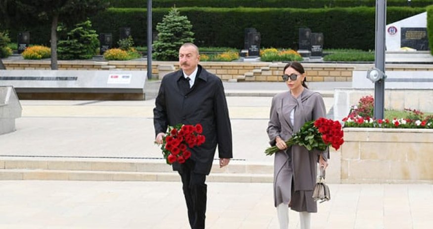 Prezident Həzi Aslanovun məzarını ziyarət etdi