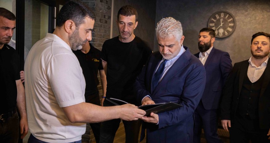 Tahir Gözəl Qurban Qurbanova məxsus idman mərkəzini ziyarət etdi